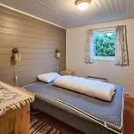 Vakantiehuis Stunning Home In Skiftun With House Sea View Nesvik