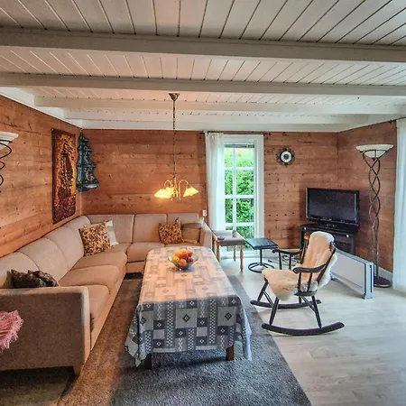Ferienhaus Cozy In Skiftun With House Sea View