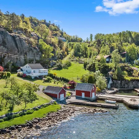 Stunning Home In Skiftun With House Sea View Vakantiehuis *