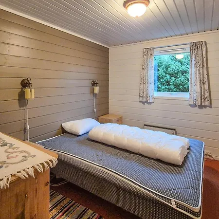 Ferienhaus Cozy In Skiftun With House Sea View Nesvik