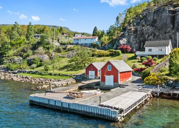 Awesome In Skiftun With House Sea View Semesterbostad *
